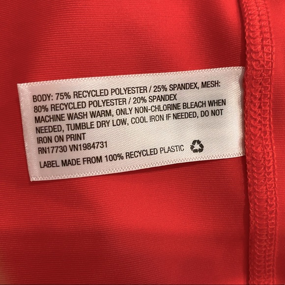 Super Cute Cropped Leggings - Picture 3 of 9